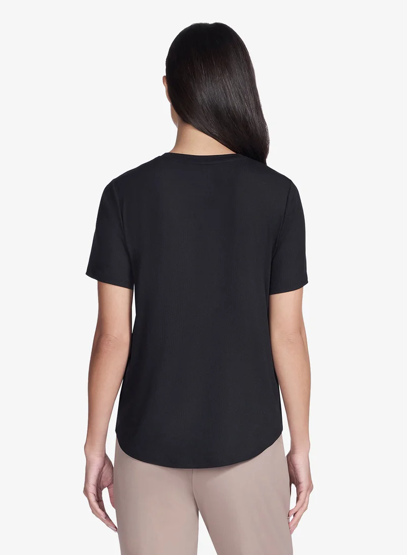 SKECHERS Gowalk Luxe Ribbed T-Shirt